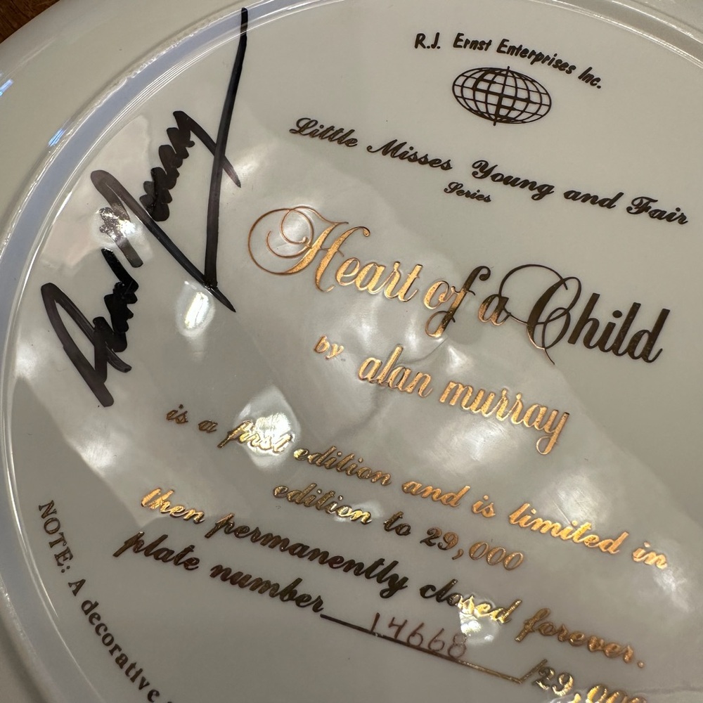 Heart of a Child by Alan Murray Vintage Collector's Plate with Signature 560 - Picture 6 of 7